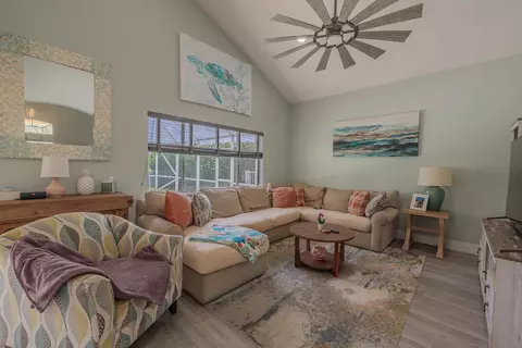 Living - 4716 SE Winter Haven Ct, Stuart, FL 34997 photo 1 of 2