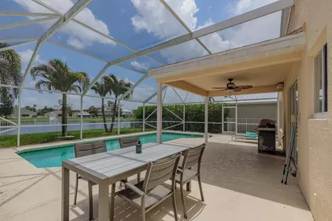 Exterior - 4716 SE Winter Haven Ct, Stuart, FL 34997 photo 5 of 11