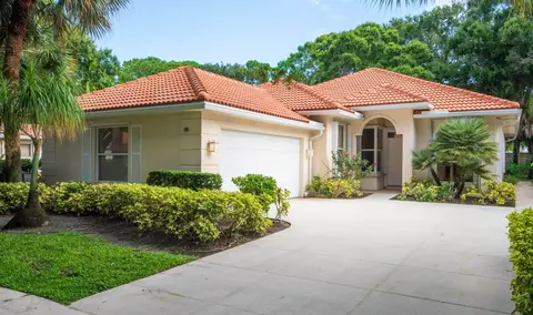 191 E Tall Oaks Cir, Palm Beach Gardens, FL 33410