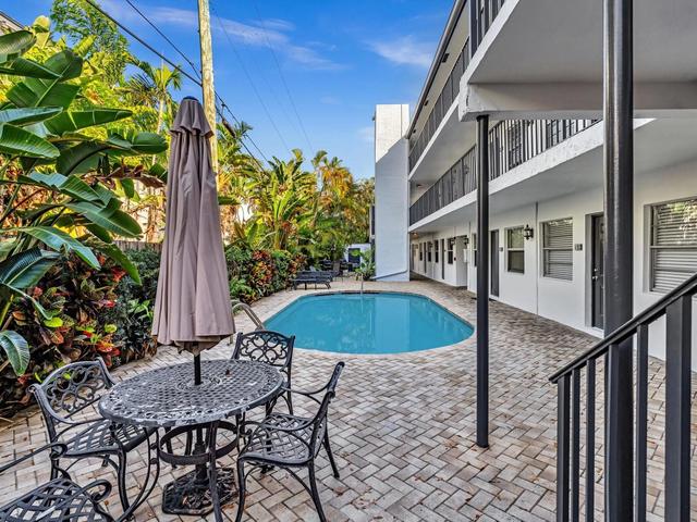 215 NE 16th Ave #203, Fort Lauderdale, FL 33301