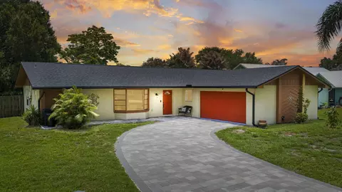 2485 SE Alden St, Port Saint Lucie, FL 34984