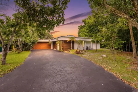 4400 Queen Palm Ln, Tamarac, FL 33319