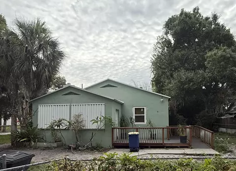 516 Beach Ct, Fort Pierce, FL 34950