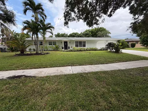 7828 Saint Andrews Rd, Lake Worth, FL 33467