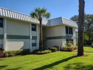 2302 Sunrise Blvd #104, Fort Pierce, FL 34982