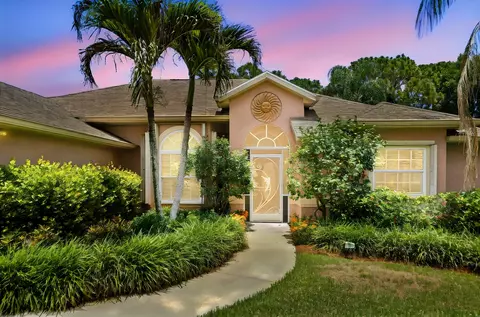 214 SW Fernleaf Trl, Port Saint Lucie, FL 34953