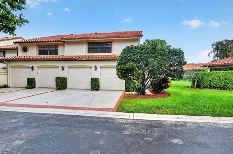 7913 La Mirada Dr, Boca Raton, FL 33433