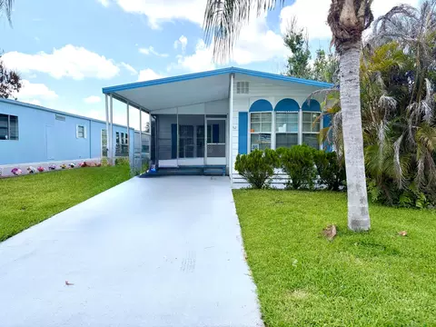 52 Camino Del Rio, Port Saint Lucie, FL 34952