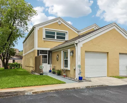 1330 NW 123rd Ave, Pembroke Pines, FL 33026