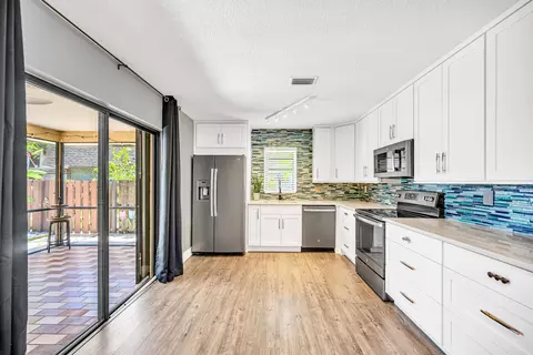 2620 NW 99th Ave, Coral Springs, FL 33065