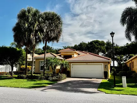 9385 Ivory Isle Rd, Boynton Beach, FL 33473