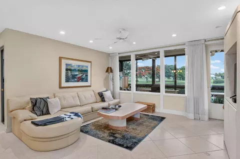 19815 Boca West Dr #4031, Boca Raton, FL 33434