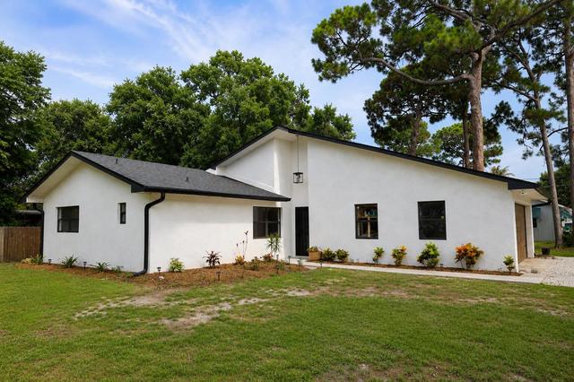 5904 Sunset Blvd, Fort Pierce, FL 34982