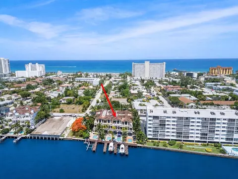 449 NE 19th Ave, Deerfield Beach, FL 33441
