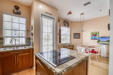 Kitchen - 115 Ocean Key Way, Jupiter, FL 33477 photo 2 of 4