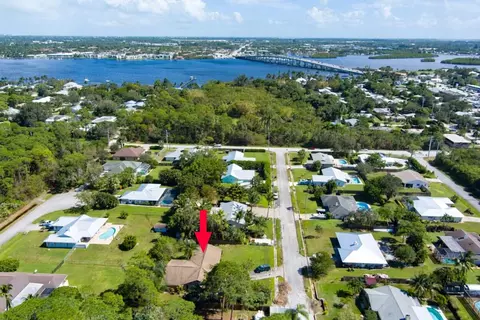 1321 SW Nikoma St, Palm City, FL 34990