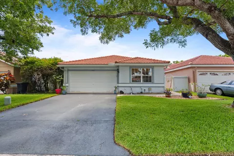 13452 NW 5th Ct, Plantation, FL 33325