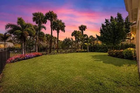 12525 Triumph Ln, Palm Beach Gardens, FL 33412