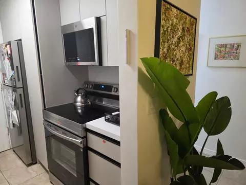 16900 NE 14th Ave #115, Miami, FL 33162