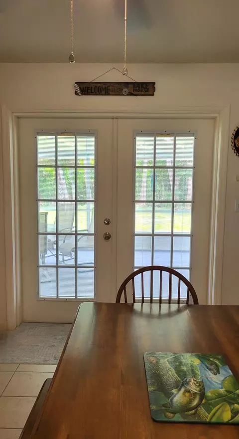 Entry Way - 1163 Click Dr, Moore Haven, FL 33471 photo 2 of 4