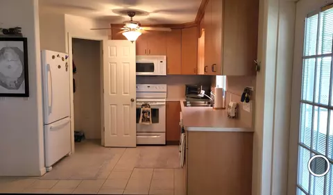 Kitchen - 1163 Click Dr, Moore Haven, FL 33471 photo 1 of 5