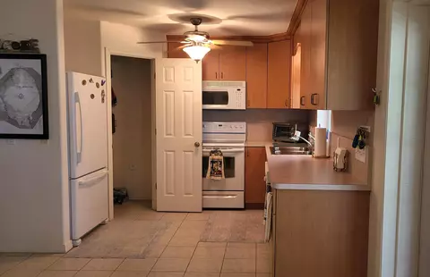Kitchen - 1163 Click Dr, Moore Haven, FL 33471 photo 3 of 5