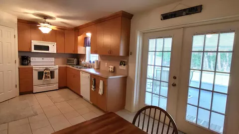 Kitchen - 1163 Click Dr, Moore Haven, FL 33471 photo 2 of 5