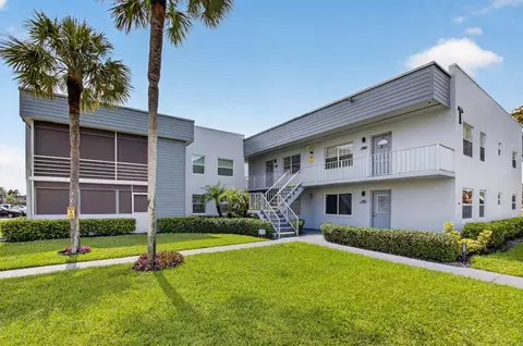 955 Normandy Trl, Delray Beach, FL 33484