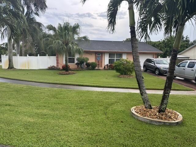 6045 Carthage Cir N, Lake Worth, FL 33463