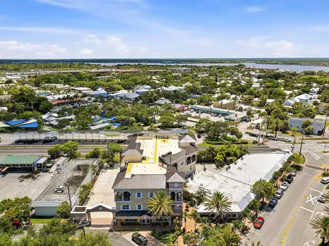 View/Area - 50 SE Ocean Blvd #302, Stuart, FL 34994 photo 5 of 5