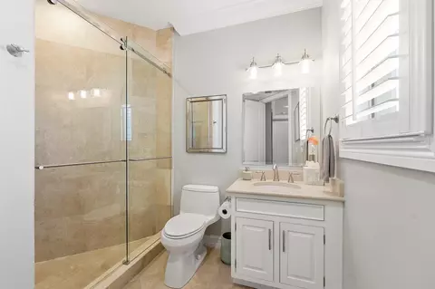 Bath - 50 SE Ocean Blvd #302, Stuart, FL 34994 photo 3 of 4