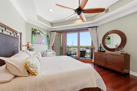 Bedroom - 50 SE Ocean Blvd #302, Stuart, FL 34994 photo 3 of 6