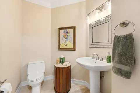 Bath - 50 SE Ocean Blvd #302, Stuart, FL 34994 photo 4 of 4