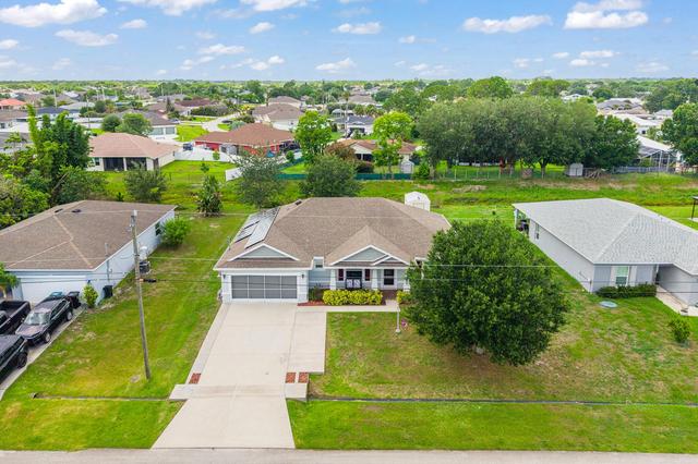 4562 SW Bradbury St, Port Saint Lucie, FL 34953
