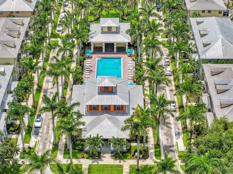 View/Area - 4344 Main St, Jupiter, FL 33458 photo 3 of 9
