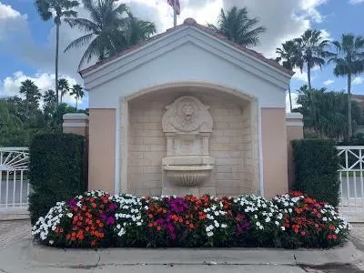 110 Legendary Cir, Palm Beach Gardens, FL 33418
