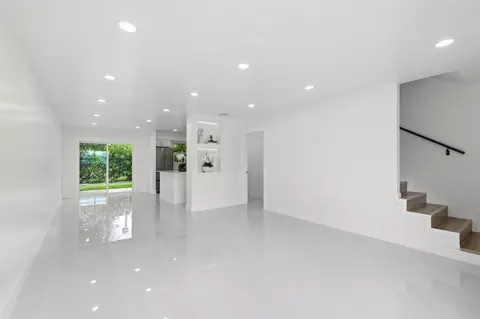 6505 Dockside Cir, Greenacres, FL 33463