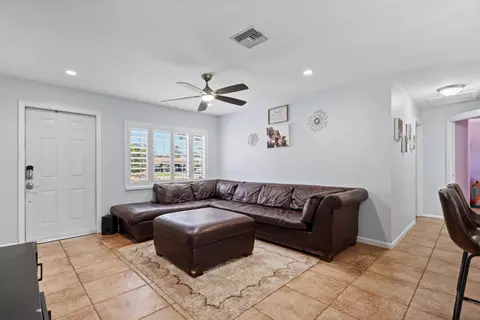Other - 520 SE Dolphin Dr, Stuart, FL 34996 photo 4 of 9