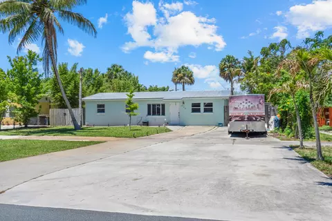 Other - 520 SE Dolphin Dr, Stuart, FL 34996 photo 2 of 9