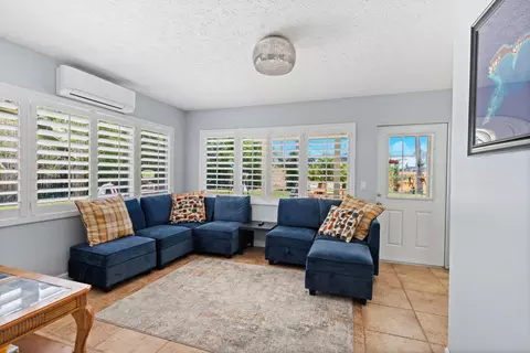 Living - 520 SE Dolphin Dr, Stuart, FL 34996 photo 1 of 2