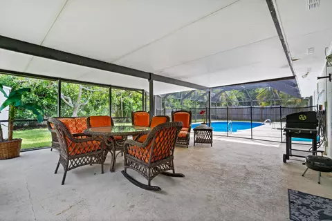 Exterior - 4796 SE Manatee Ter, Stuart, FL 34997 photo 5 of 15