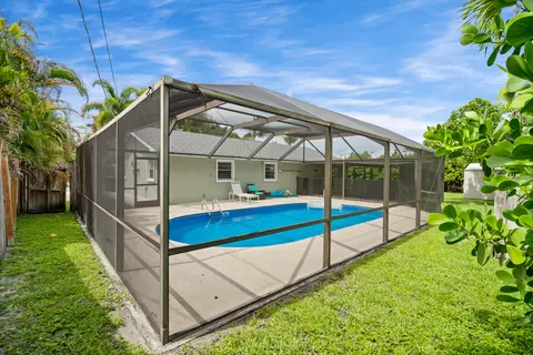Exterior - 4796 SE Manatee Ter, Stuart, FL 34997 photo 13 of 15