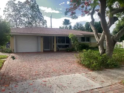 490 SE 3rd Ave, Pompano Beach, FL 33060