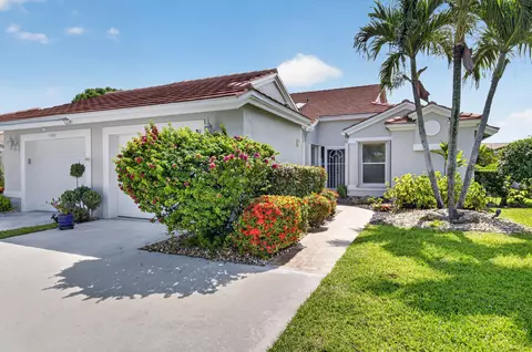 5590 Royal Lake Cir, Boynton Beach, FL 33437