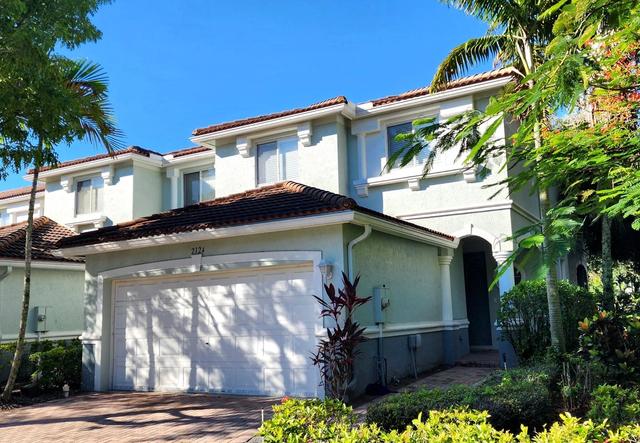2124 Oakmont Dr, Riviera Beach, FL 33404