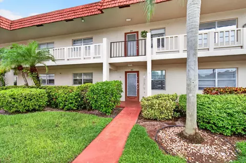 4 Abbey Ln #103, Delray Beach, FL 33446