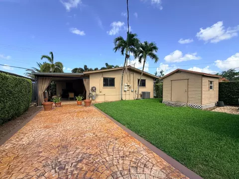Exterior - 5170 Palm Ave, Hialeah, FL 33012 photo 9 of 12