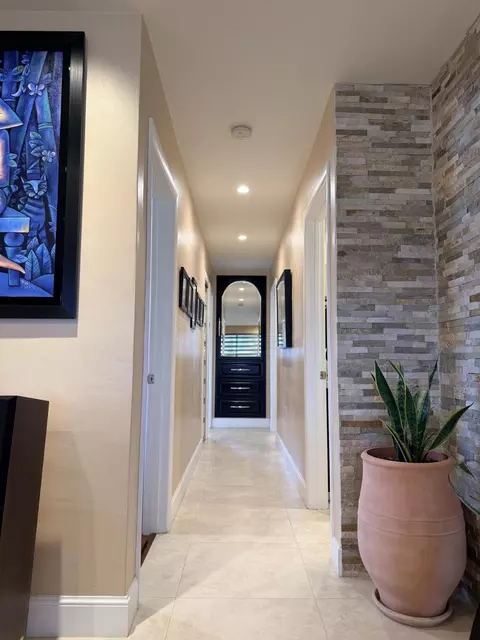 Entry Way - 5170 Palm Ave, Hialeah, FL 33012 photo 1 of 4