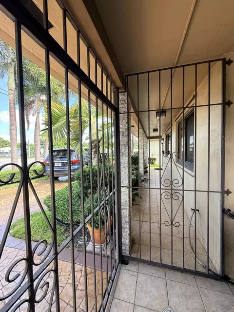 Exterior - 5170 Palm Ave, Hialeah, FL 33012 photo 6 of 12