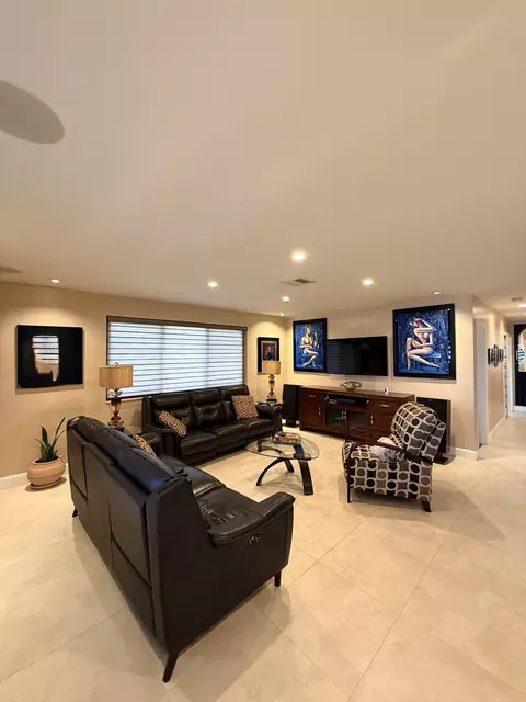 Living - 5170 Palm Ave, Hialeah, FL 33012 photo 2 of 3